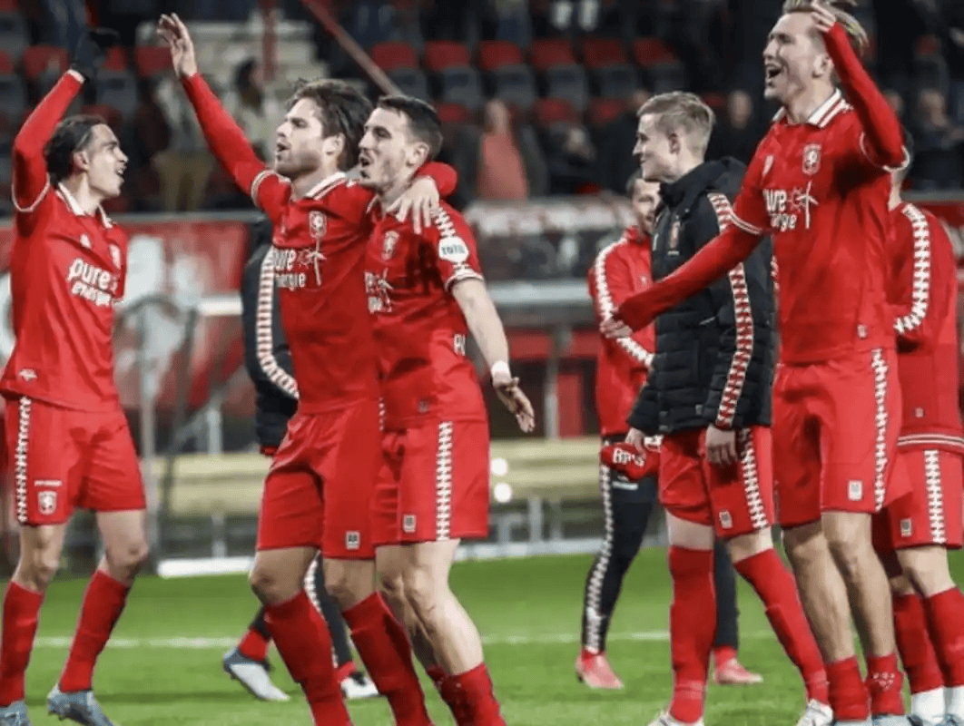 开云体育iOS版下载-清晨曼联备战荷甲Uzi连续十五场比赛得分超过赛况扑朔迷离，罗马内部会议纪要流出——今晨伤情更新直接炸裂的简单介绍