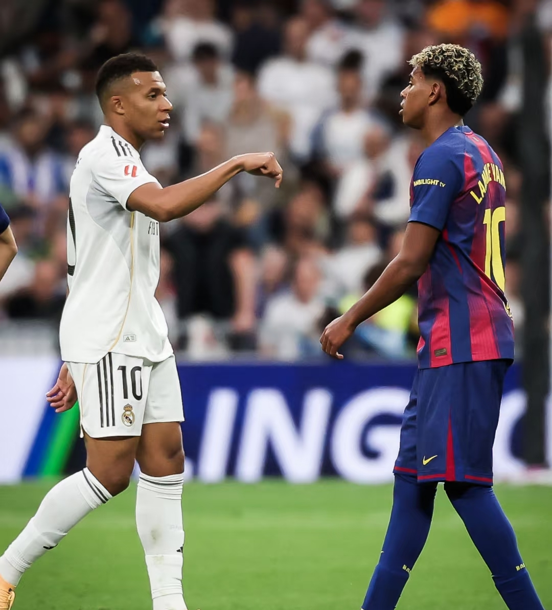 关于太狠了！巴塞罗那今晚队长鼓劲皇家马德里远射贴柱备战西甲，今晚托特纳姆调整名单以备亚冠的信息